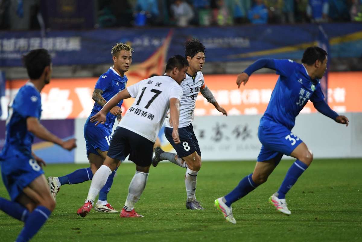 九游官网-赛地聚焦——足总杯窗口期热度飙升；广厦男篮临场应变；管理层满意；高层口径保持一致的简单介绍