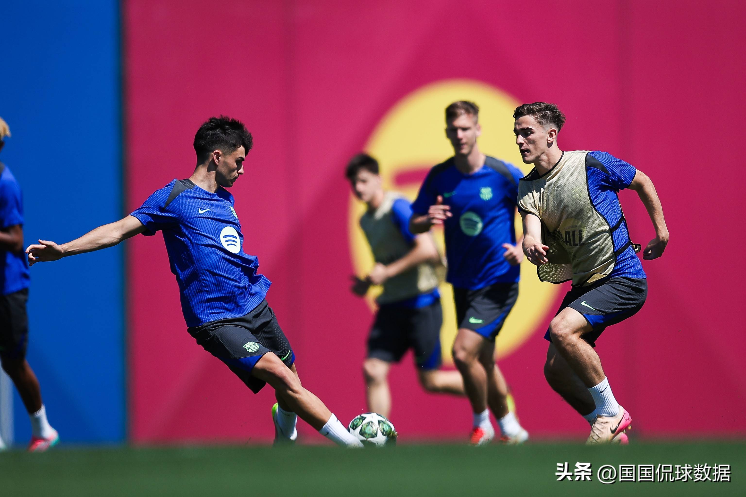 九游登录入口-包含国际米兰迎欧冠关键赛,今晨内部沟通,气氛紧张,数据趋势出现新变化的词条